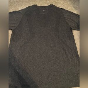 MENS LULULEMON SHIRT